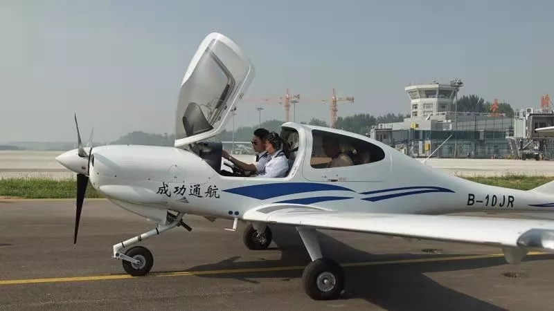 山西成功通航 省内首次飞行私照培训启航，驱动通用航空服务新篇章